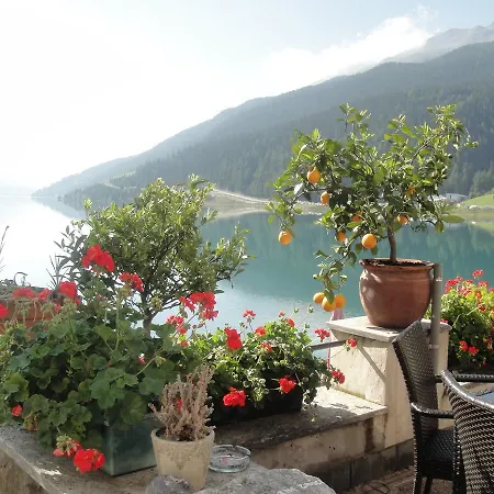 Hotel Schloesschen Am See 3*